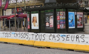 Les Champs-Elysées ce jeudi