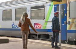 Le gouvernement stoppe le Pass Rail pour les jeunes en juillet et août