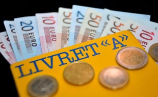 es retraits sur le Livret A ont été supérieurs aux dépôts en novembre, pour le troisième mois de suite, la décollecte nette atteignant 790 millions d'euros, selon des chiffres publiés lundi par la Caisse des dépôts.