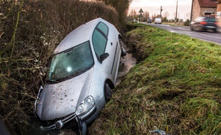 Un accident le 29 janvier 2015 à Méteren (Nord-Pas-de-Calais).