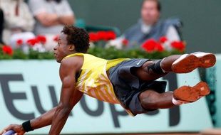 Le tennisman français Gaël Monfils, lors de son match contre Jürgen Melzer, le 30 mai 2009 à Roland-Garros.
