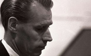 1965 - The Beatles - George Martin.
