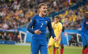 Antoine Griezmann lors de France-Roumanie en ouverture de l'Euro 2016, le 10 juin au Stade de France.
