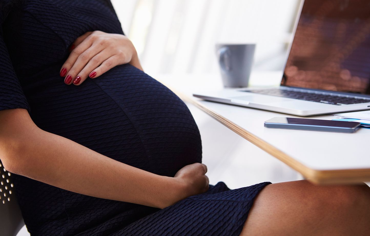 Quand et comment annoncer sa grossesse à son employeur?