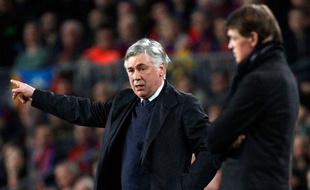 Carlo Ancelotti lors du match entre Barcelone et le PSG le 10 avril 2013.