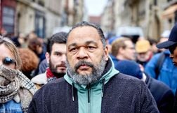 Un spectacle de Dieudonné interrompu par les gendarmes dans le Pas-de-Calai…