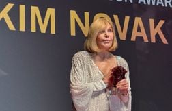 « Je mérite les hommages que je reçois », estime l’actrice star Kim Novak