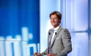 Daniel Bravo sur le plateau de canal+.