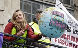 Entre 1000 et 1700 personnes ont manifesté à Lille pour le climat.