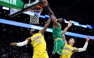 Jaylen Brown et les C's ont écrasé la bande à Lebron James au TD Garden.