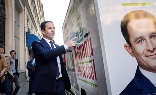 Benoît Hamon lors du lancement de la caravane du revenu universel, le 3 avril 2017.