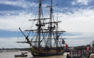 Bordeaux: L'Hermione est arrivée dans le port de la Lune 310x190_arrivee-hermione-quai-charrons-bordeaux-8-juin-2018