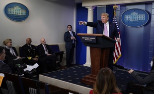 Donald Trump, lors d'un discours à la Maison-Blanche, le 10 avril 2020.