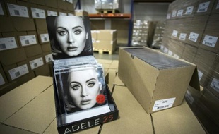 Le dernier album de la chanteuse britannique Adèle, le 19 novembre 2015 à Capelle-sur-l'Yssel, aux Pays-Bas