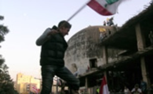 à beyrouth pendant une manifestation contre le gouvernement à l'appel du Hezbollah le 1 decembre