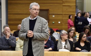 Luc Fournié, le buraliste à la cour d'assises du Tarn à Albi, le 30 mars 2015