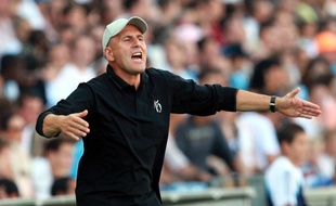Elie Baup, alors entraîneur du TFC, le 15 septembre 2007 à Marseille.