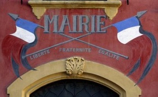 Les Français souhaitent être associés aux décisions prises dans leur commune mais la majorité (83%) ne sont pas prêts à se présenter à une élection municipale, selon un sondage CSA/La Croix à paraître lundi.