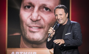 Arthur a reçu le Gérard «l'animateur qui a un ego tellement gros qu'il veut voir son nom écrit partout (...)», le 30 mai 2016.