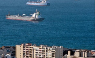 Les navires en rade de Marseille.