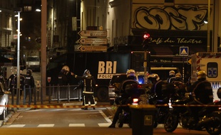 Opération de police à Saint-Denis (Seine-Saint-Denis), le 18 novembre 2015, cinq jours après les attentats de Paris.