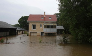 Une maison inondée dans la Marne
