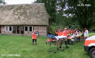 Chaos à la fin d'une conférence sur les médecines alternatives en Allemagne le 5 septembre 2015