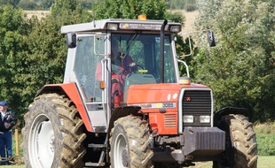 Un tracteur de la marque Massey Ferguson (illustration).