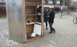 A Nantes le 26 novembre 2014- La premiere Givebox a ete installee sur l ile de Nantes