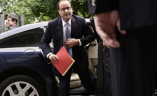 French President Francois Hollande arrives to take part to a social conference with unions and employers at the French Economic, Social and Environmental Council (CESE) at the Palais d'Iena, in Paris, France, n July 7, 2014./SIPA_1644.02/Credit:Lemouton Stephane-POOL/SIPA/1407071650