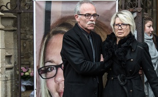 Les parents d'Alexia Daval lors de l'enterrement de leur fille, le 8 novembre 2017.