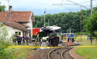 Le tribunal correctionnel de Thonon-les-Bains a accordé 5 millions d'euros de dommages et intérêts aux victimes de la collision mortelle d'Allinges, dans laquelle avaient péri sept collégiens, et à leurs familles.