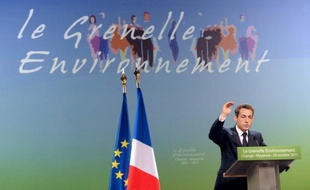 La mention "Reconnu Grenelle Environnement" apparaîtra prochainement sur des camionnettes et logos d'entreprises du bâtiment, gage de leur respect d'une série de normes lorsqu'elles feront des travaux d'amélioration de l'efficacité énergétique des logements.