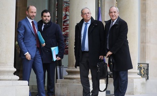 Les représentants du secteur des assurances reçus par Emmanuel Macron, le 18 décembre 2018 à l'Elysée.