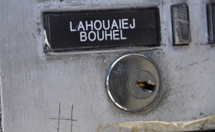Nice (Alpes-Maritimes), le 15 juillet 2016. L'interphone de l'appartement de Mohamed Lahouaiej Bouhlel, auteur de l'attaque au camion sur la promenade des Anglais (le nom a été mal orthographié).