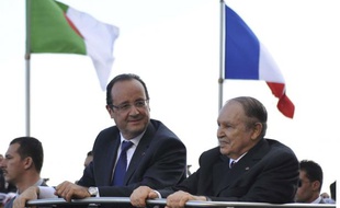 Francois Hollande et Abdelaziz Bouteflika à alger le 19 décembre 2012