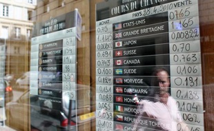 L'autorité de régulation financière européenne (ESMA) a mis en garde lundi le public contre les risques associés à l'investissement dans des produits liés au marché des changes, face à une offre grandissante de la part de sociétés spécialisées.