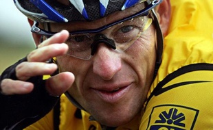 La chute de Lance Armstrong, déchu de ses sept victoires dans le Tour de France au terme d'une enquête accablante de l'Agence antidopage américaine (Usada), a été l'événement majeur de l'année 2012 en matière de dopage