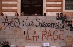 Un livre-enquête décrypte comment les militants écologistes sont criminalisés