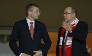 Le président russe de Monaco Dimitri Rybolovlev en compagnie du Prince Albert, au Stade Louis II, le 16 septembre 2014.