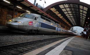 Un TGV en gare de Strasbourg.