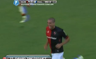 David Trezeguet après un but pour les Newell's Old Boys contre le Racing, le 16 mars 2014, en Argentine.