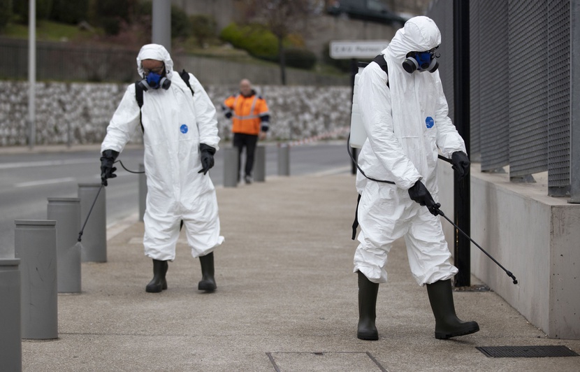 Coronavirus A Toulouse Des Lundi Le Mobilier Urbain A Risque Sera Desinfecte