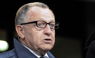 Le président lyonnais Jean-Michel Aulas, le 1er avril 2012, à Rennes.