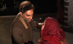 L'opéra est souvent considéré comme un plaisir réservé aux élites en tenue de soirée, mais une nouvelle production présentée en première mondiale à New York fait mentir cette réputation: elle est inspirée d'un viol collectif au Pakistan qui avait défrayé la chronique.