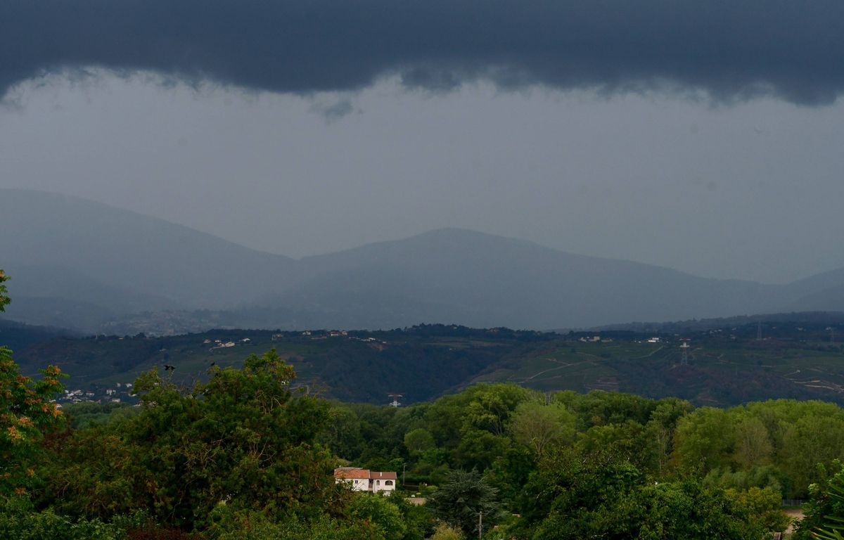 Météo : Deux départements en vigilance orange, du vent, de la pluie... Un week-end bof bof dans le ciel