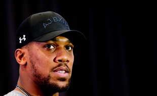 Le boxeur Anthony Joshua, lors de la conférence de presse présentant son prochain combat contre Jarrell Miller, le 25 février 2019 à Londres.