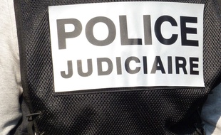 Un homme a tiré sur un jeune de 25 ans à bout portant avec une arme de petit calibre et la police judiciaire est chargée de l'enquête (Illustration).