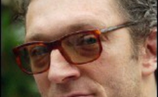 "Je ne vais pas en rajouter des caisses", affirme l'acteur français Vincent Cassel à propos de rôle de maître de cérémonie (MC) lors de l'ouverture et de la clôture du Festival de Cannes, car pour lui "le comble du chic c'est la discrétion".
