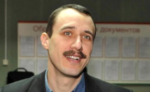 L'opposant bélarusse Pavel Severinets, arrêté en décembre 2010 et qui purgeait une peine de travail forcé, a annoncé à l'AFP avoir été libéré samedi